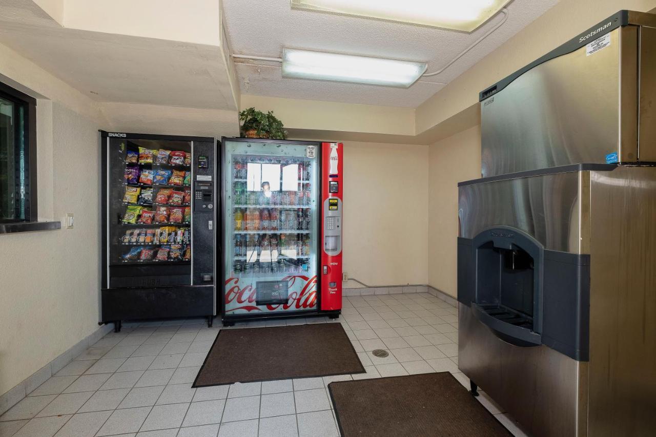 Red Roof Inn Jackson North - Риджланд Екстериор снимка