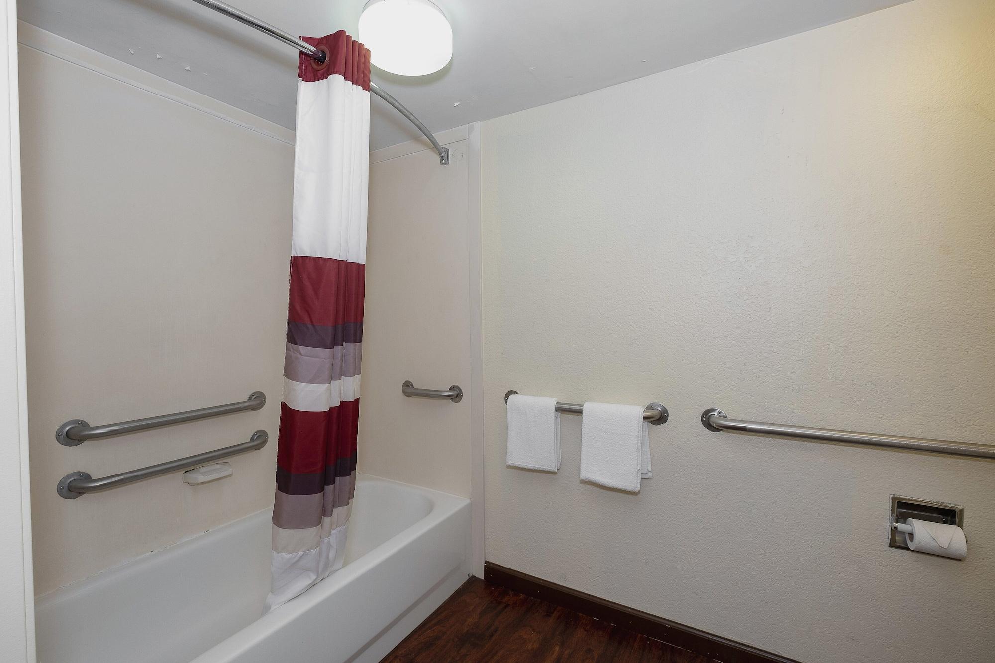 Red Roof Inn Jackson North - Риджланд Екстериор снимка
