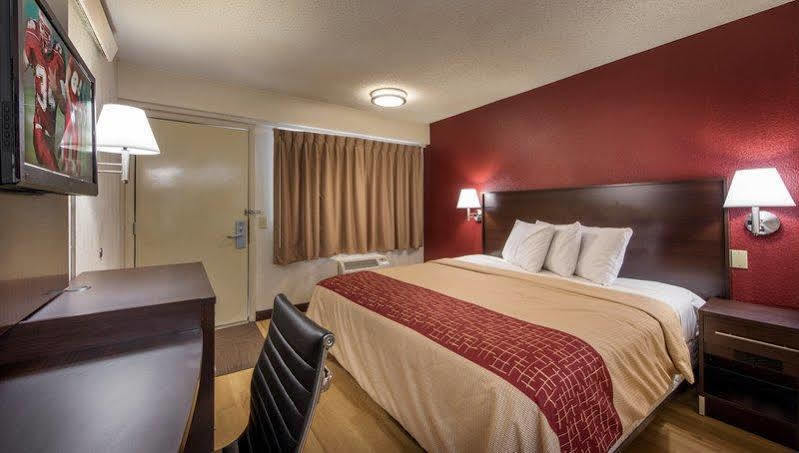 Red Roof Inn Jackson North - Риджланд Екстериор снимка