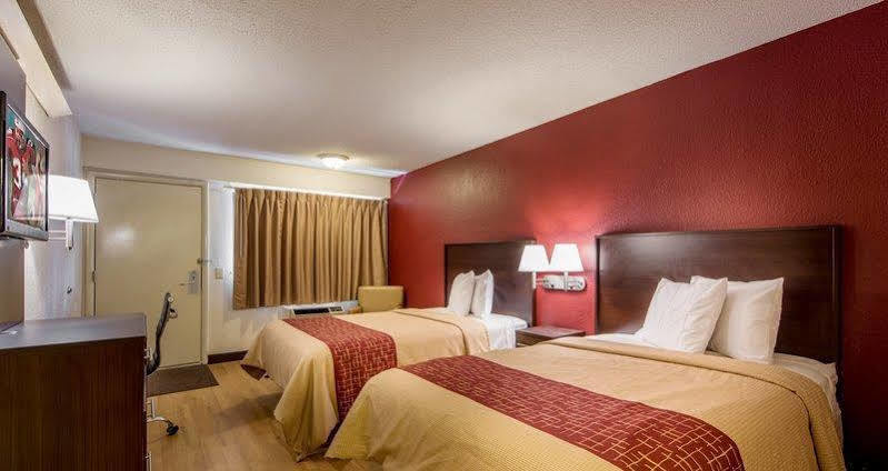 Red Roof Inn Jackson North - Риджланд Екстериор снимка